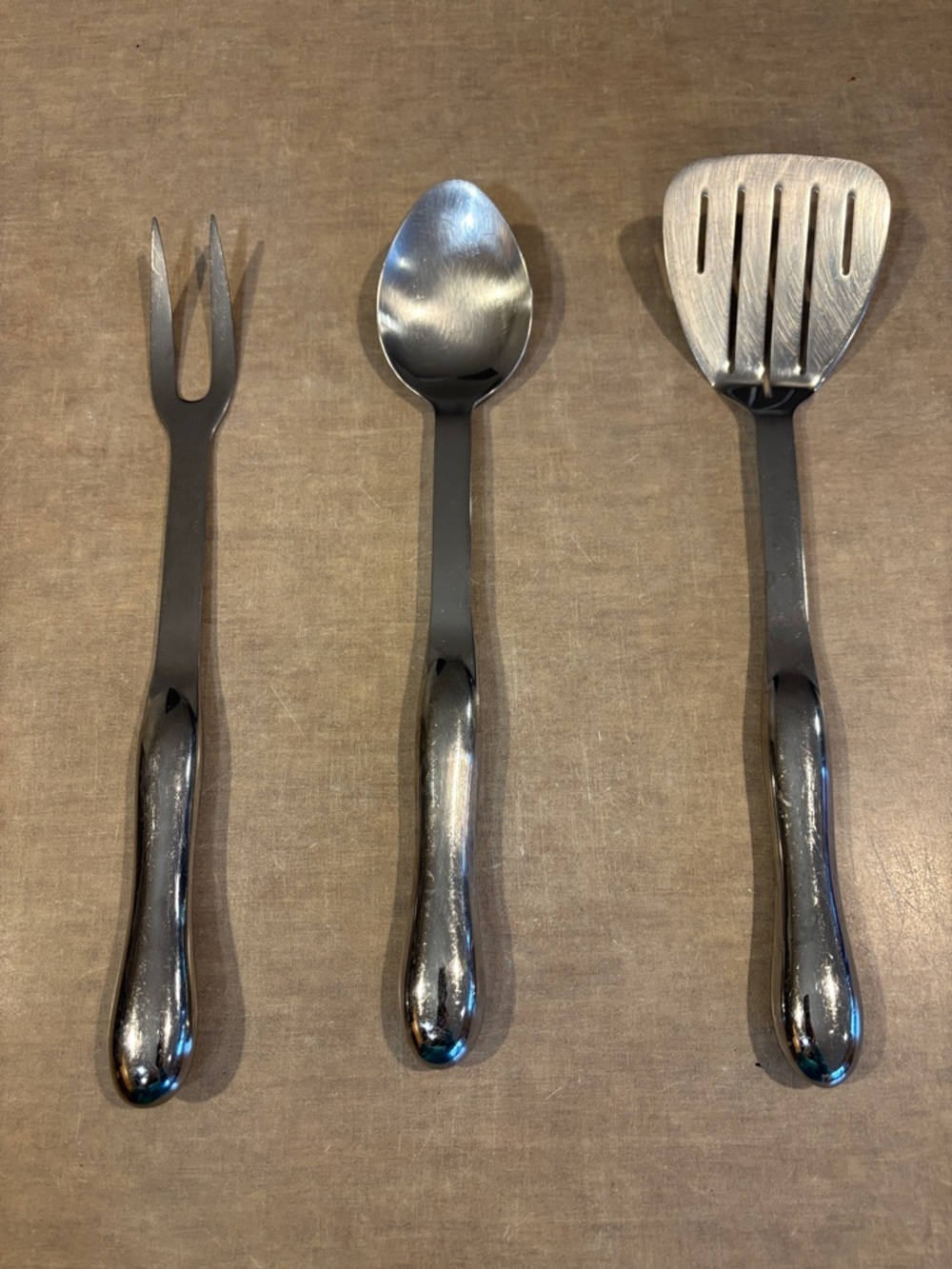Three-Piece Stainless Serving Set with curved Handles